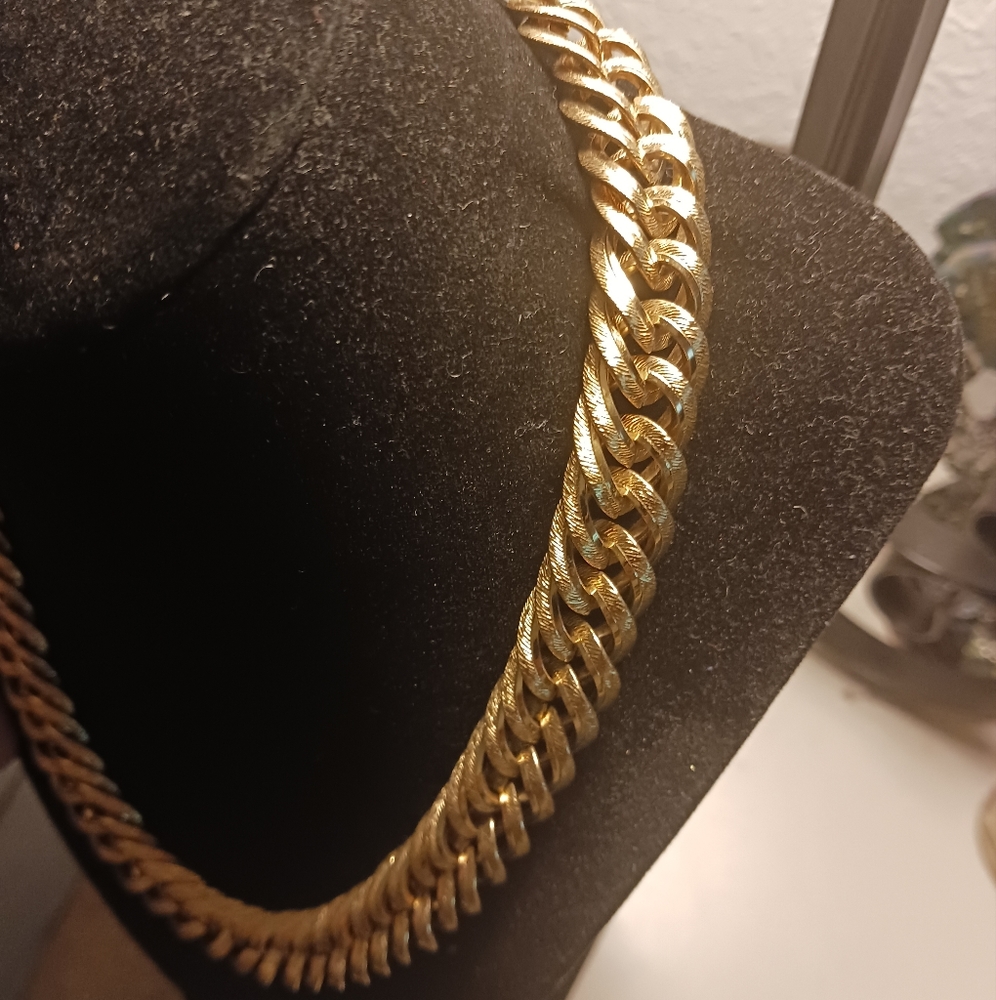 Beautiful THICK necklace - Picture 6 of 10